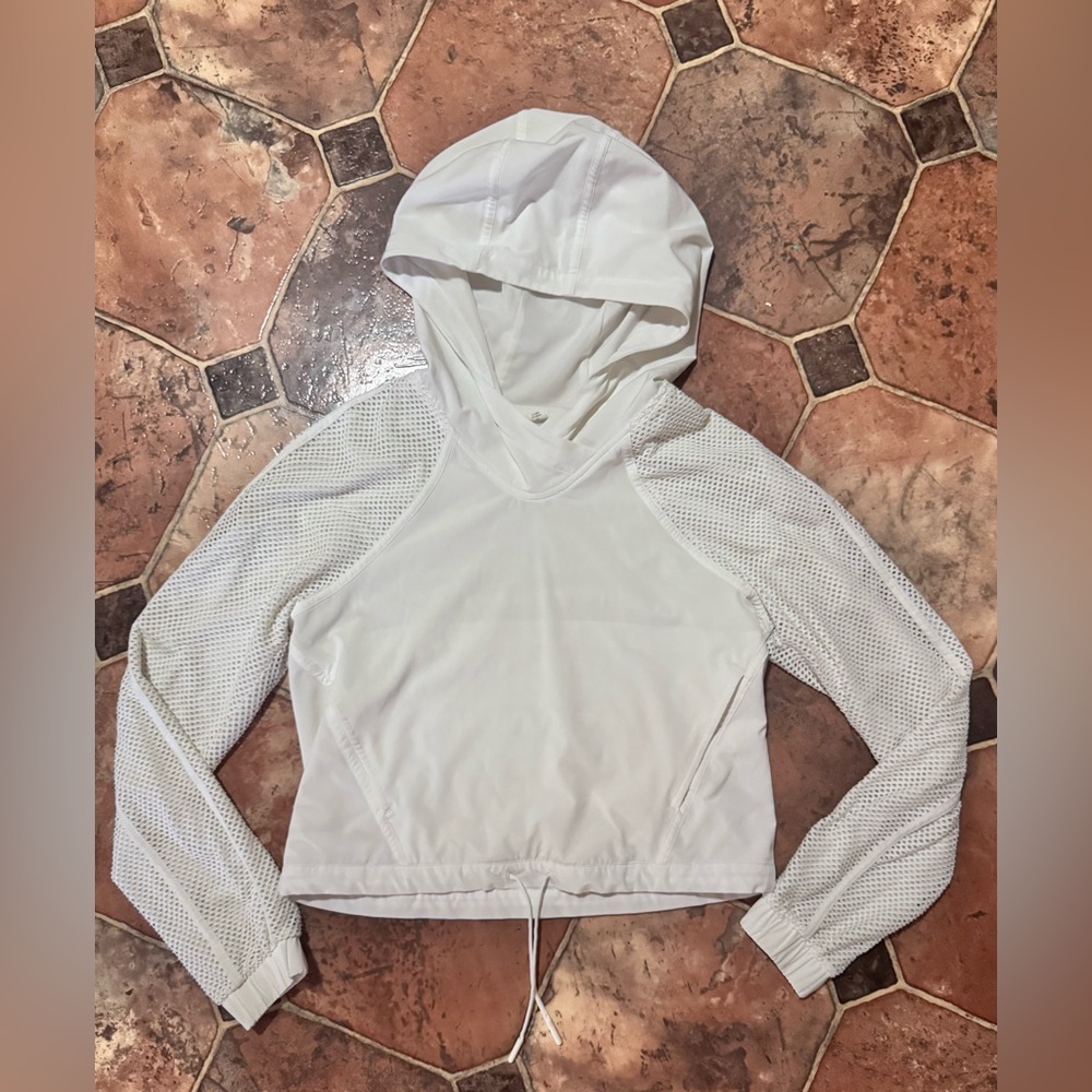 Lululemon White Catch A Breeze Pullover